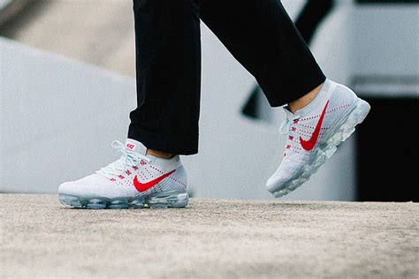 nike air vapormax feet